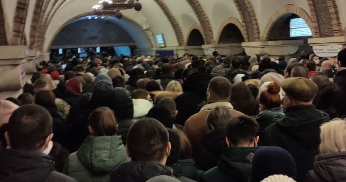 натовп у підземці_1 / © ТСН.ua