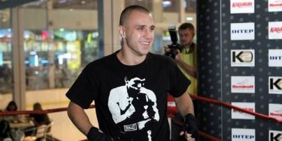 Суперник українського боксера Бурсака травмувався перед чемпіонським боєм
