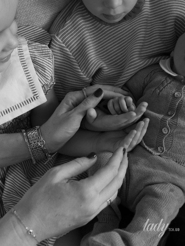 Челси Дэви и ее дети / © Instagram Челси Дэви