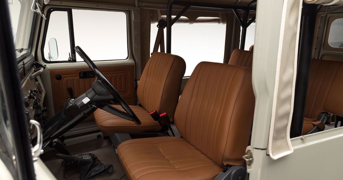 Toyota Land Cruiser FJ45 Troopy