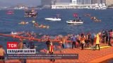 Новини світу: понад 1200 відчайдухів переплили через знамениту гавань Вікторія у Гонконгу