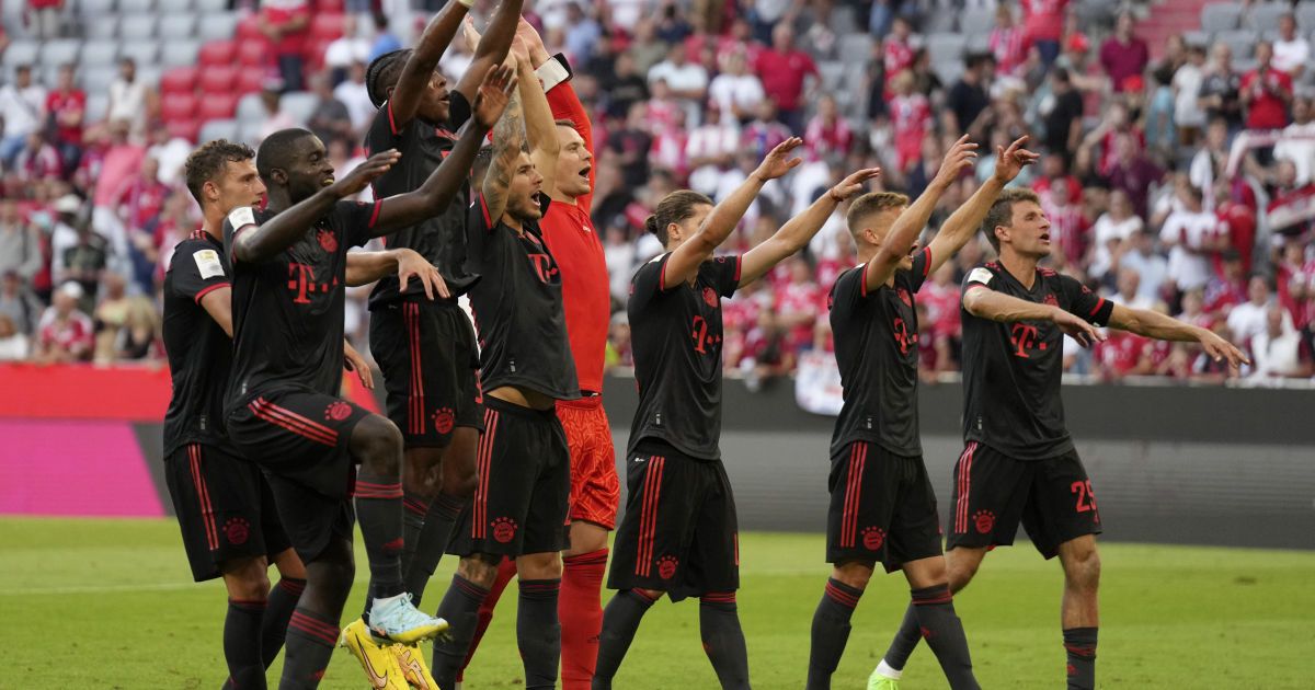 От разгрома спас только VAR: "Бавария" уверенно победила "волков" и продолжает лидировать в Бундеслиге