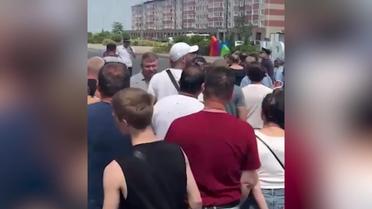 У Краснодарі сотні росіян вийшли на протести через відключення світла і води
