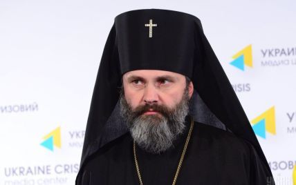 Российские оккупанты задержали архиепископа УПЦ КП на границе Крыма