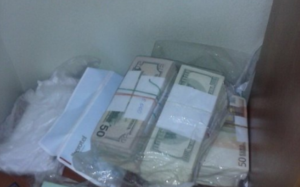 Деньги, которые обнаружили в квартире Харченко / © Пресс-служба СБУ