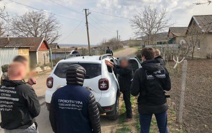 В Одеській області чоловік переправляв людей через держкордон в обхід пункту пропуску