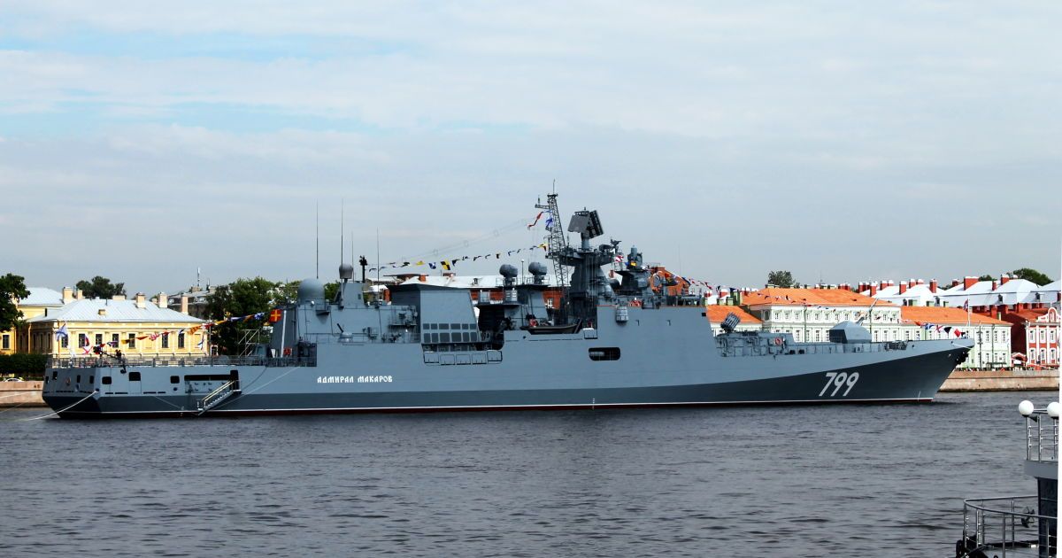 Российский фрегат "Адмирал Макаров".