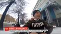 Хулиган пробежал по машине копов и в соцсетях призвал делать так же