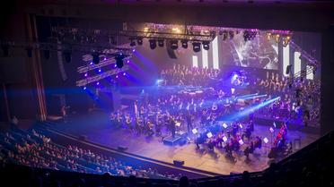 Благодарные зрители благодарили артистов овациями / © Катерина Козелкова, НПМ "Україна".