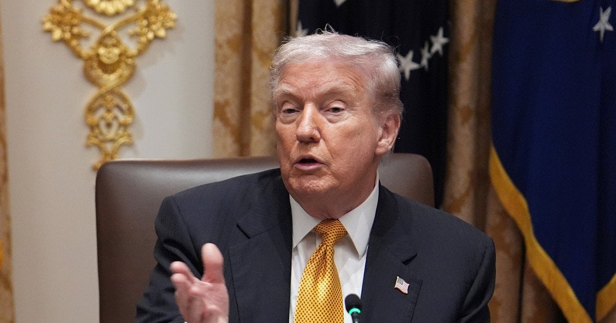 Трамп готовий підтримати санкції проти Росії за умови збереження президентського контролю