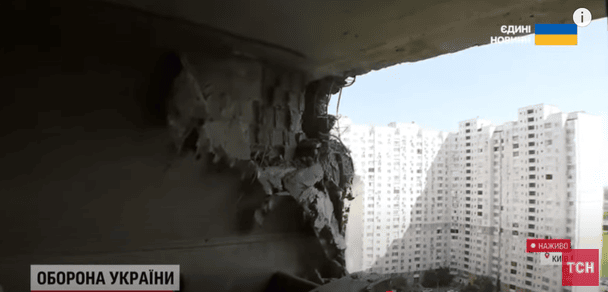 Атака на Киев: жители многоэтажки на Дарнице, куда влетел "Шахед", рассказали об обстреле