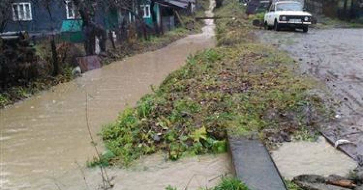 Закарпаття інтенесивно підтоплює. / © Час Закарпаття