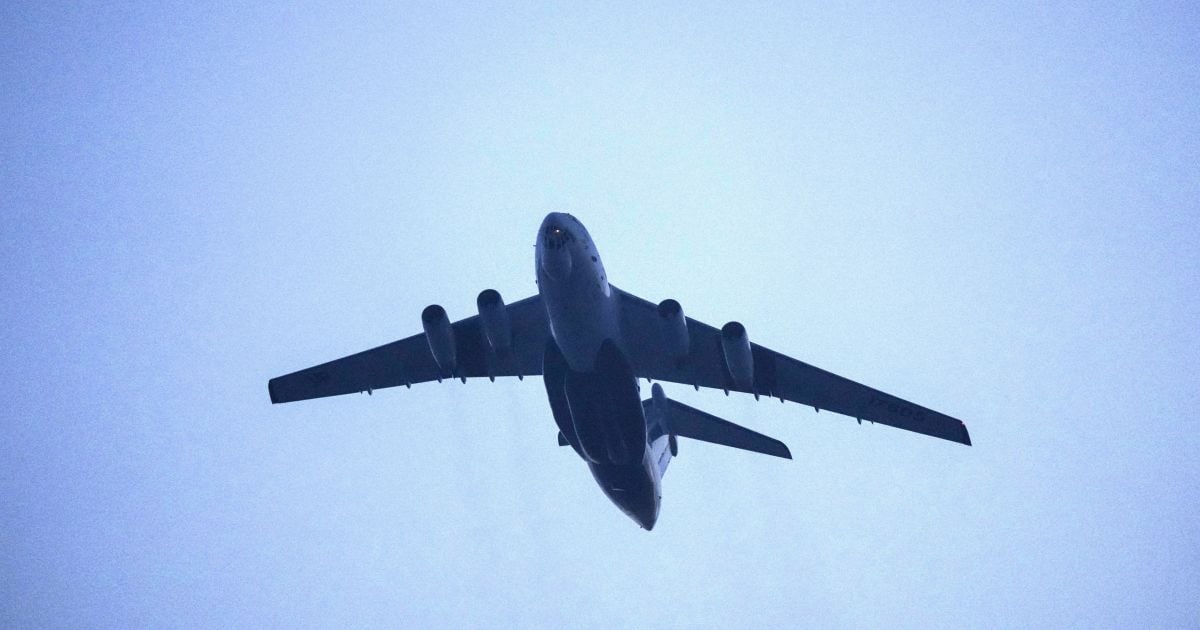 Воздушная изоляция России: не летят самолеты, запрещены пересадки