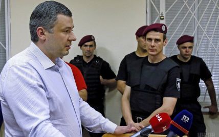 Народный депутат Павел Костенко скрывается от суда