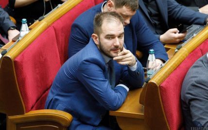 "Считаем это уместным": ОП отреагировал на намерение "слуги" Юрченко выйти из фракции из-за дела о взяточничестве