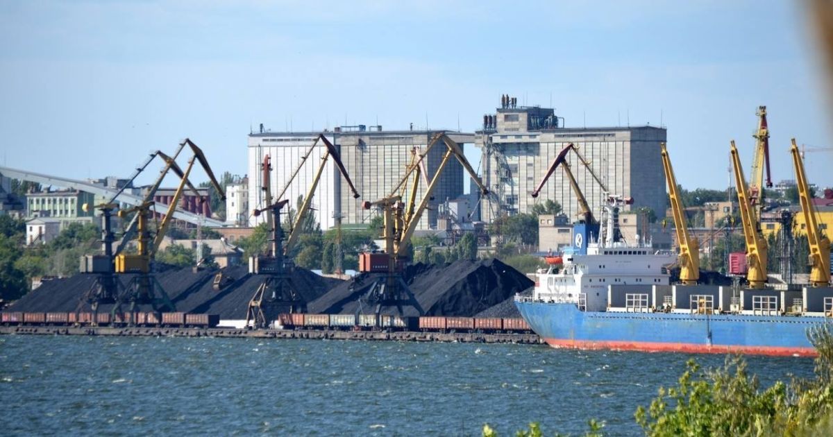 Порт у Миколаєві.