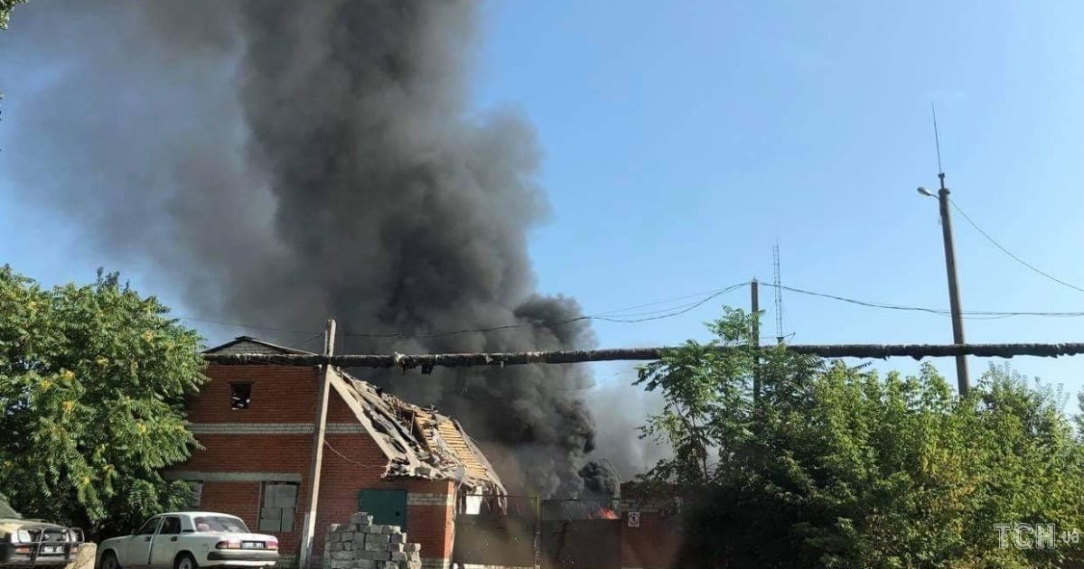 Бойовики обстріляли Авдіївку, є поранений: відео та фото наслідків
