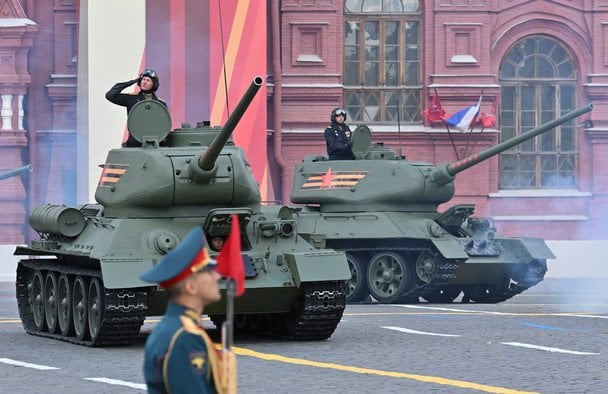 Міф про "російську зброю": як Україна створювала військовий 