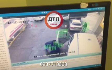 У Києві на заправці невідомі побили водія та втекли