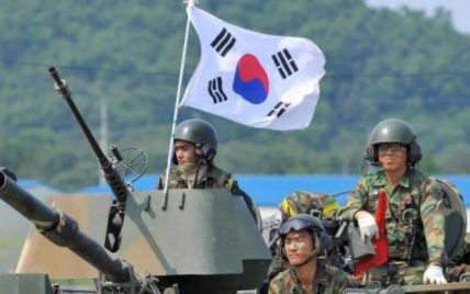 Южная Корея стянула артиллерию к границе с КНДР и привела армию в боевую готовность