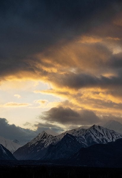 Горы (иллюстративный фото)