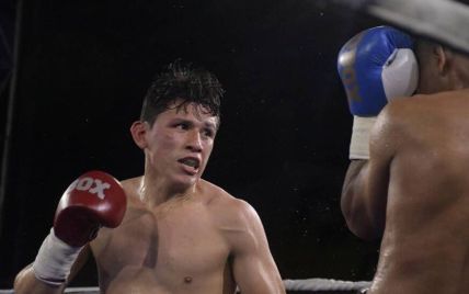 Фатальний нокаут: колумбійський боксер помер від отриманих на рингу травм (відео)