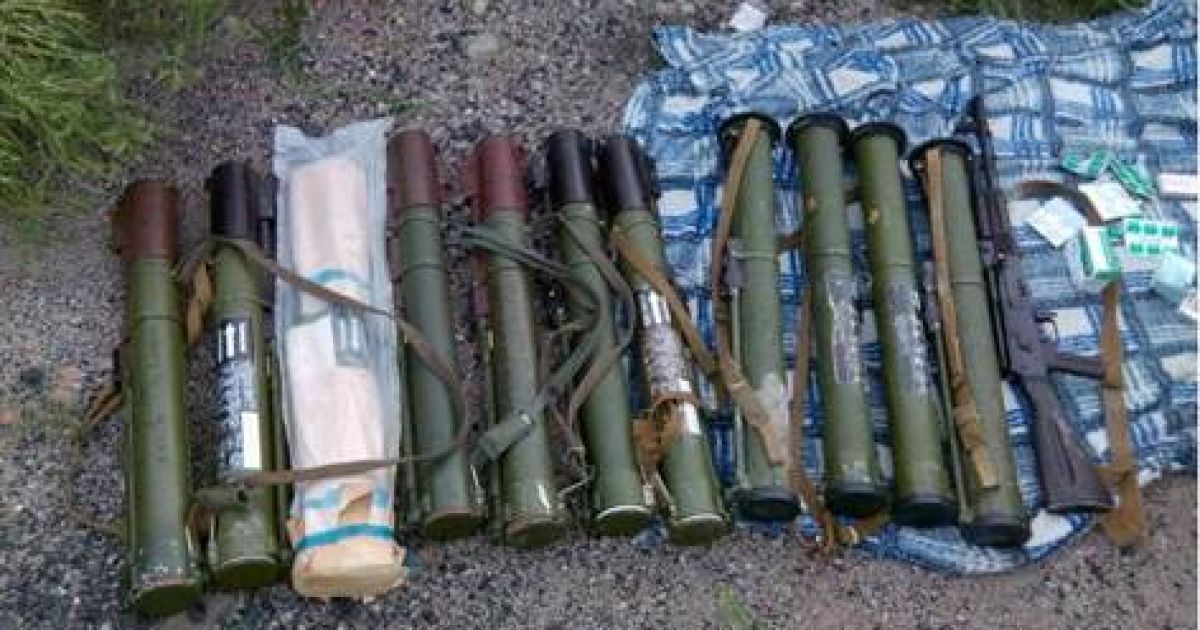 На Донетчине СБУ обнаружила тайник с большим количеством оружия
