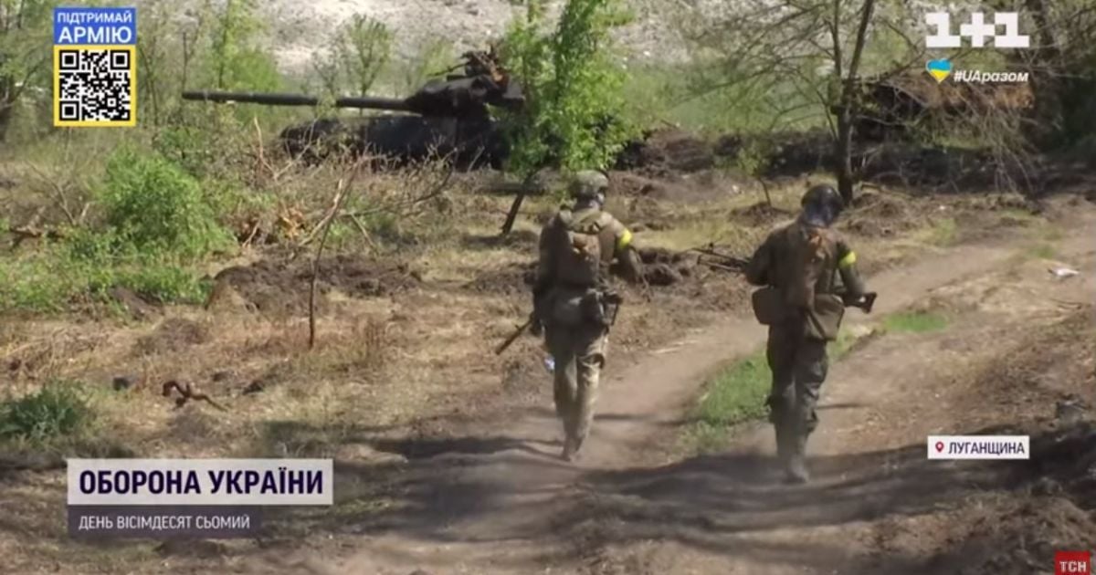 ЗСУ створили біля Білогорівки "музей" поразки окупантів із купи спаленої їхньої техніки