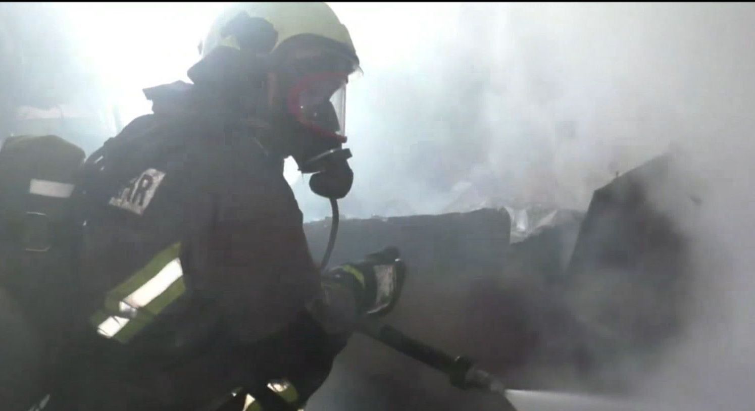 Семнадцать студентов спасли во время пожара в Сумах