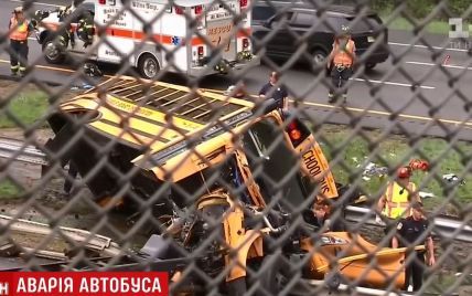 Смертельная авария в США: в Нью-Джерси школьный автобус раздавило от столкновения с мусоровозом