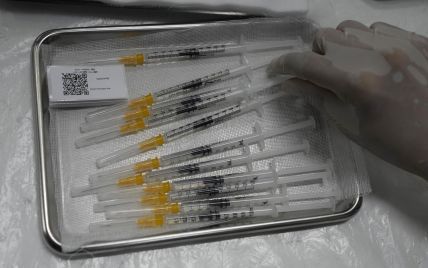 Это безопасно и эффективно: в Украине разрешили комбинировать вакцины Moderna и Pfizer