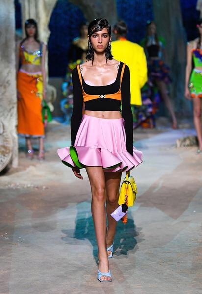 Коллекция Versace трет-а-порте сезона весна-лето 2021 / © East News