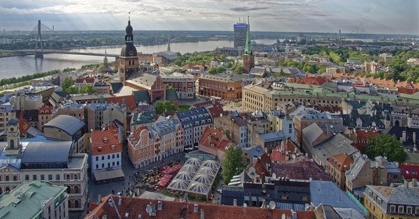 У Латвії впали дрони, які могли бути українськими: що заявили у Міноборони країни
