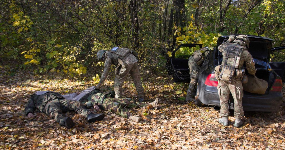 Засипалися на фотошопі: у СБУ пояснили помилку хакерів, які повідомили про “замах” на Порошенка