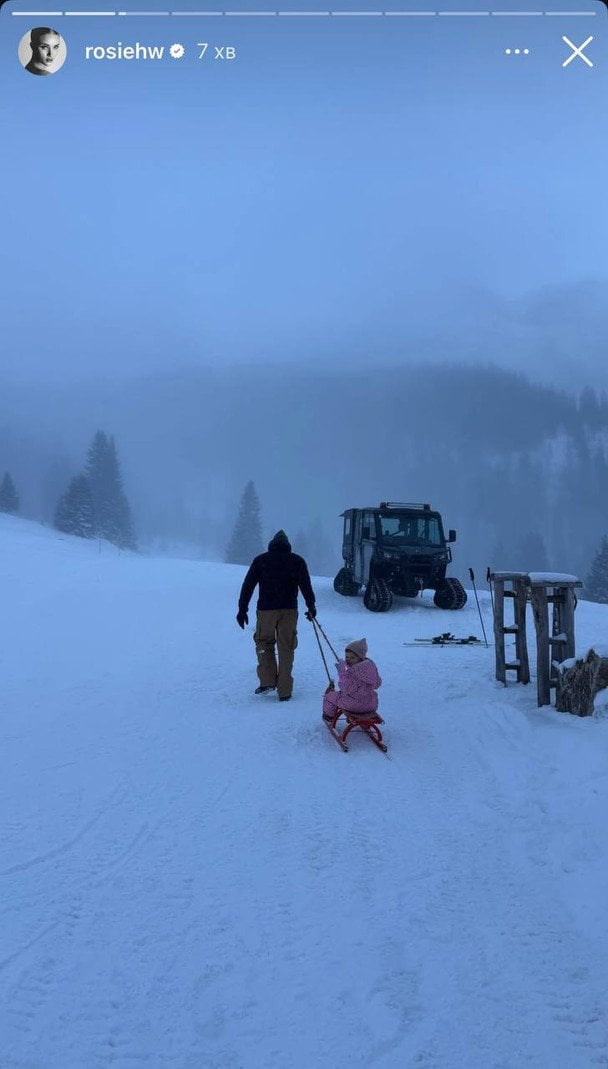Джейсон Стейтем із донькою / © Instagram Розі Гантінгтон-Вайтлі