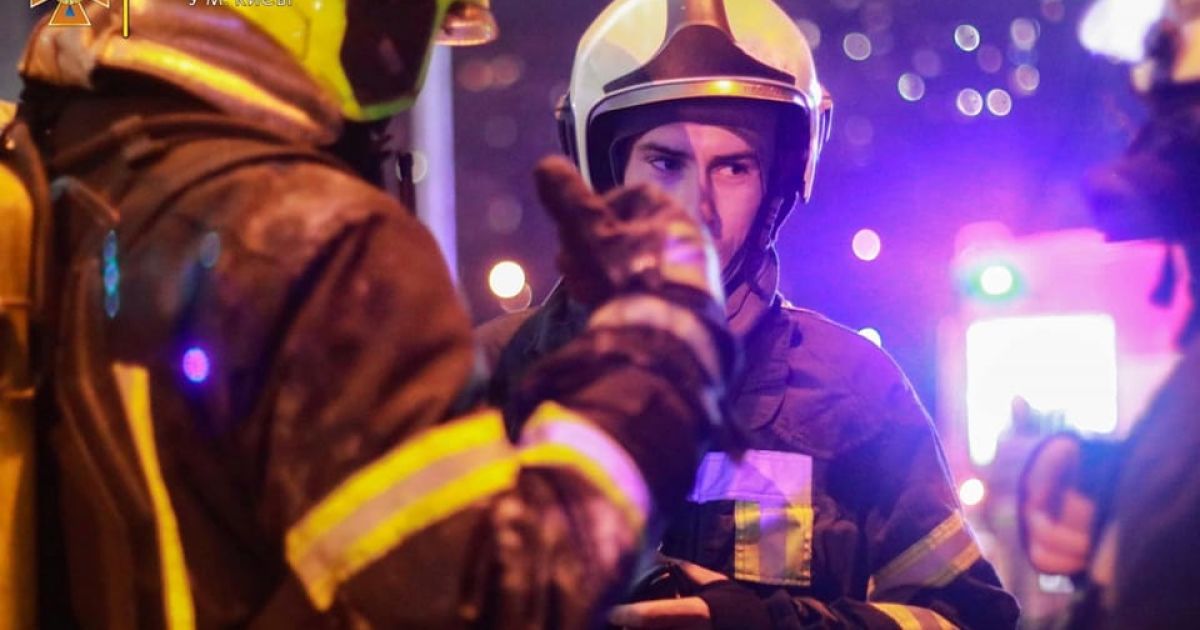 В Киеве парень прыгнул из окна квартиры на седьмом этаже