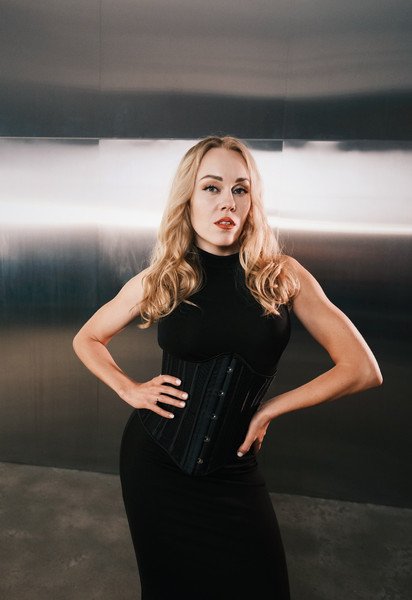 Елена Тополя