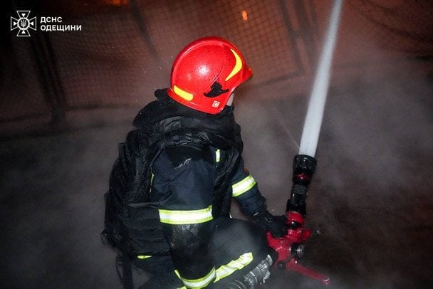 РФ атакувала інфраструктуру Одещини. / © ГУ ДСНС в Одеській області