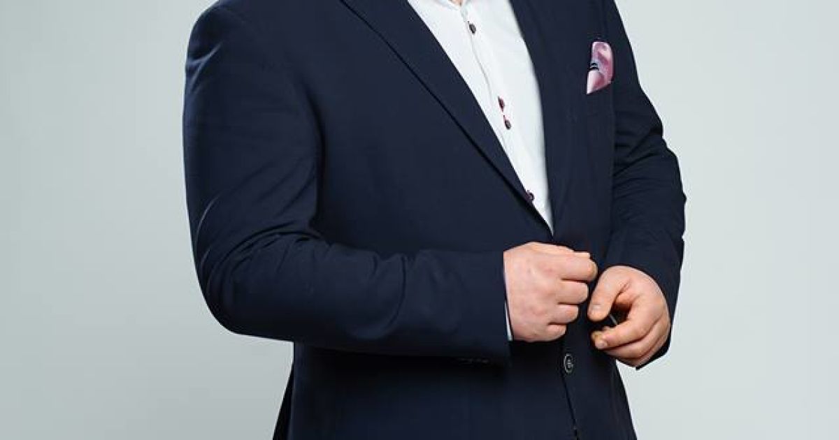 Сенічкін називає себе однолюбом