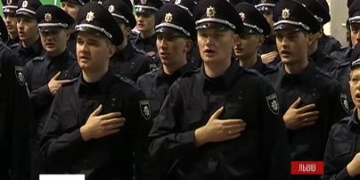 Лави львівської поліції напередодні поповнили півтори сотні новобранців