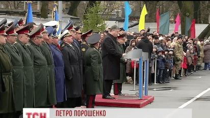 В украинской армии должны служить контрактники с боевым опытом