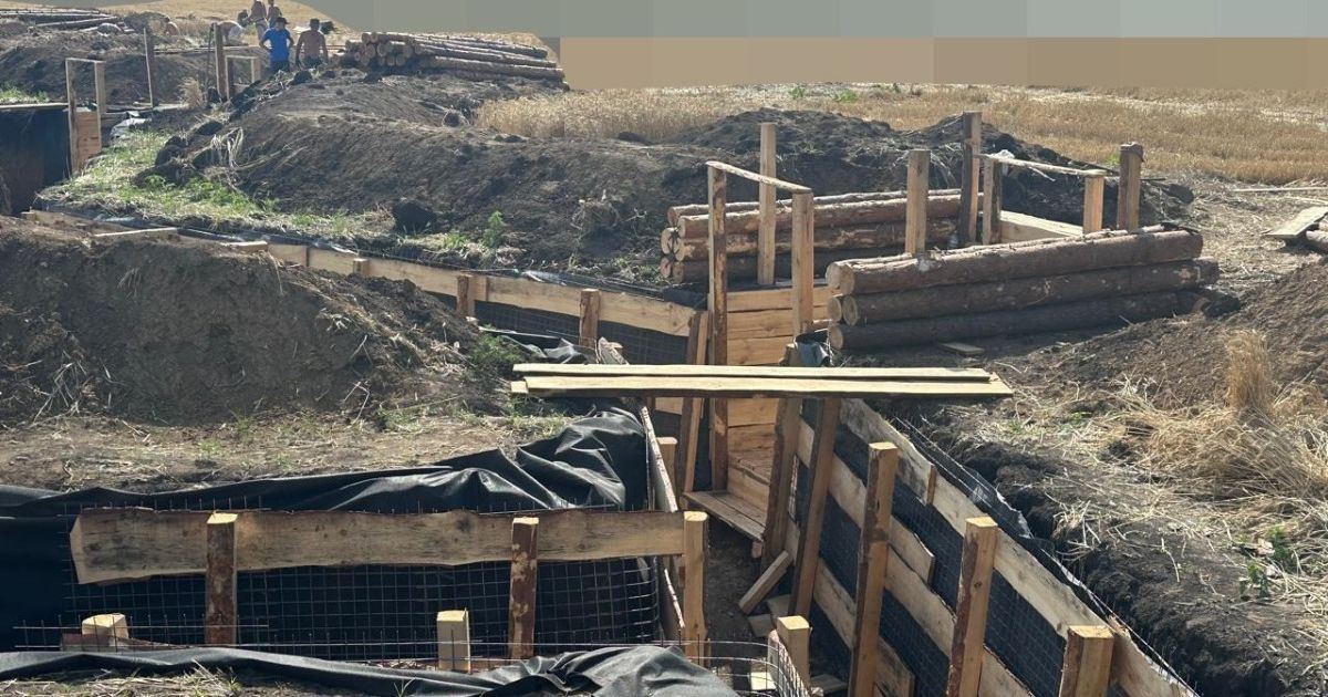 «Сталевий фронт» Ахметова побудував 200 км фортифікацій на Донеччині та Запоріжжі