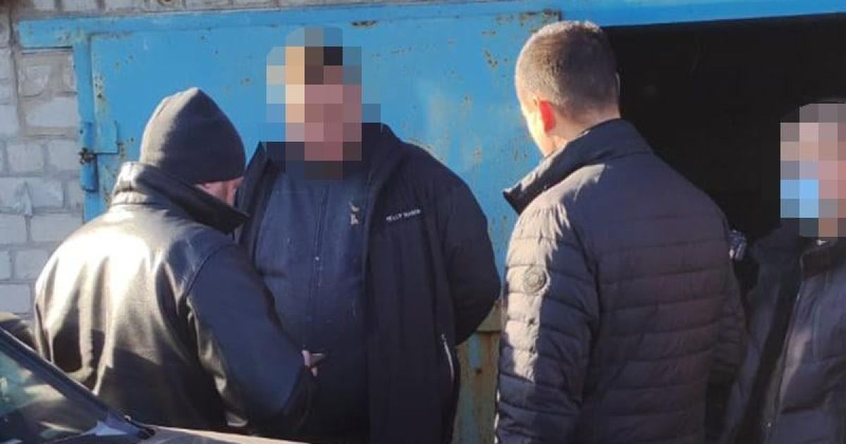 У Києві викрили банду з-поміж силовиків, які збували зброю та боєприпаси: фото