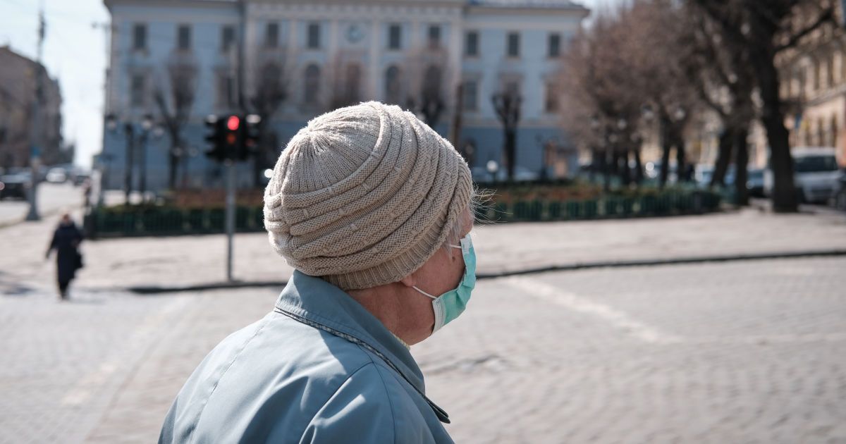В Черновцах внесение города в "красную" зону назвали "необоснованным решеним", которое "может навредить ситуации"