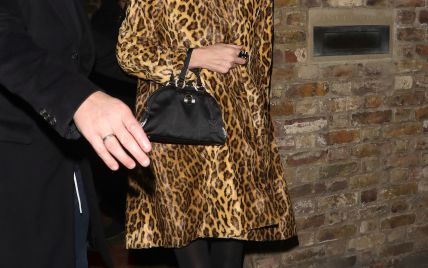 У тренді: Нікі Гілтон одягла на вечірку леопардове пальто