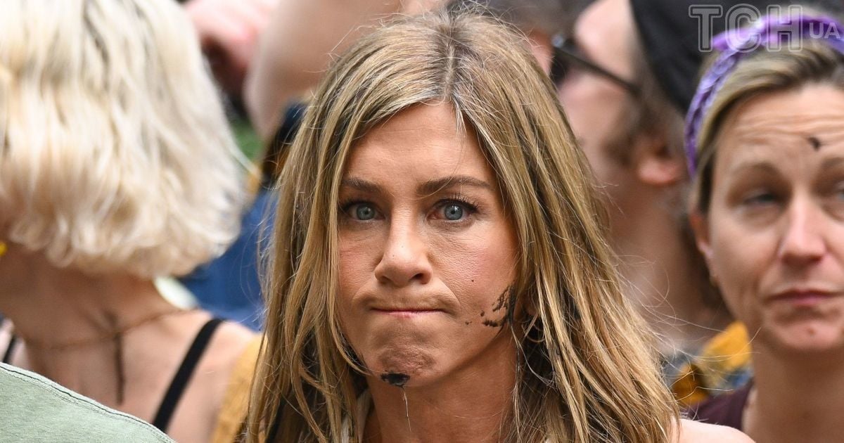 Дженнифер Энистон