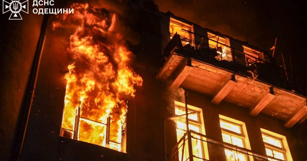 Пожежа в Одесі внаслідок атаки 20 червня