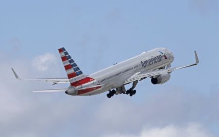 Самолет из Майами в Лондон развернули над Атлантикой, потому что пассажирка не хотела одевать маску