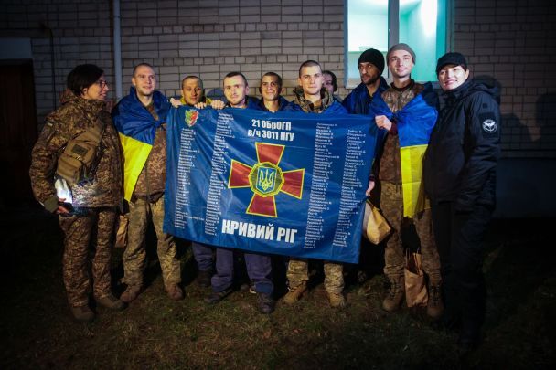 Зустріч звільнених з полону захисників \ джерело: Національна гвардія України