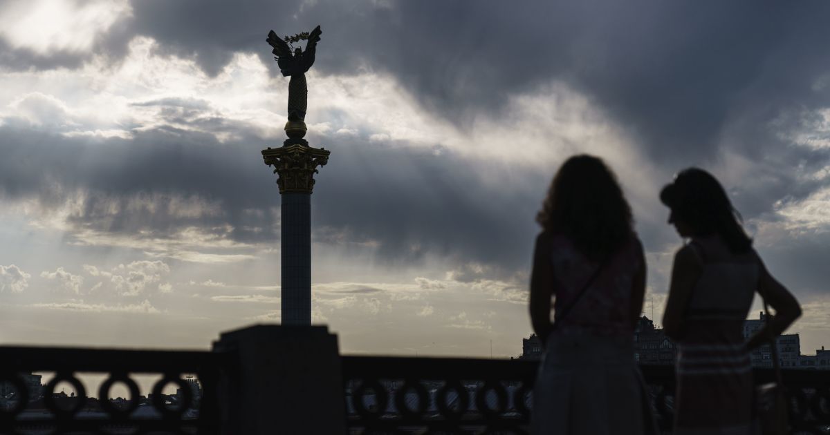 Про евакуацію з Києва або з його окремих районів наразі взагалі не йдеться – КМДА